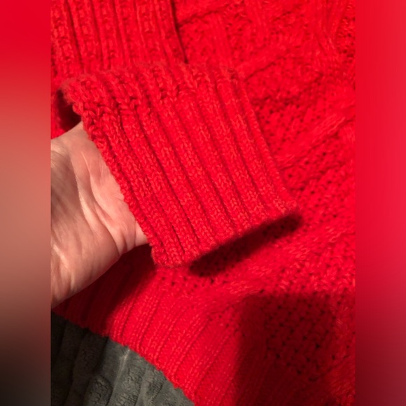 FREE PEOPLE NWOT Traveler Cable Pullover sweater MEDIUM in fiery red - Picture 4 of 6